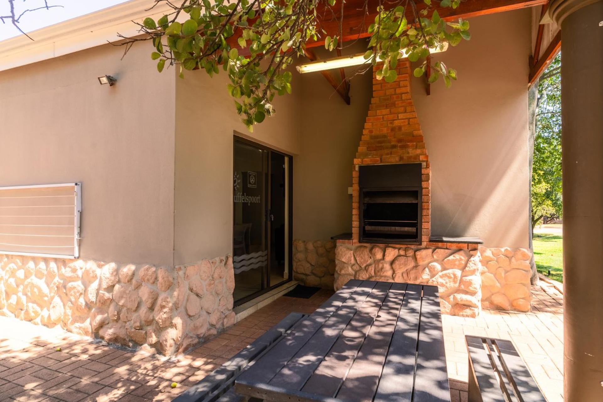 Atkv Buffelspoort Hotel Rustenburg Buitenkant foto