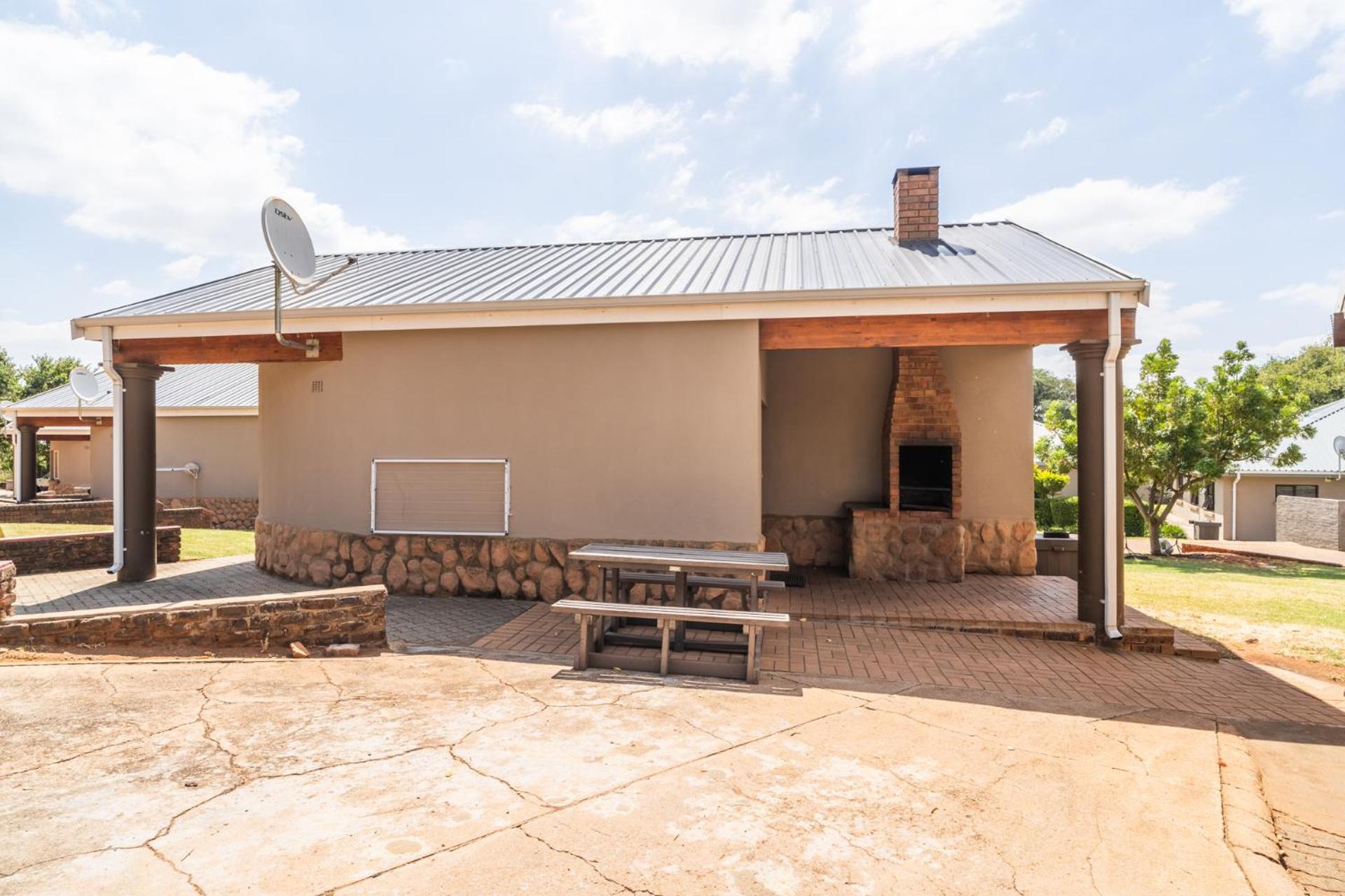 Atkv Buffelspoort Hotel Rustenburg Buitenkant foto
